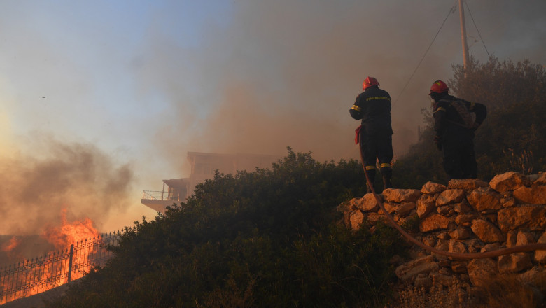 incendiu grecia