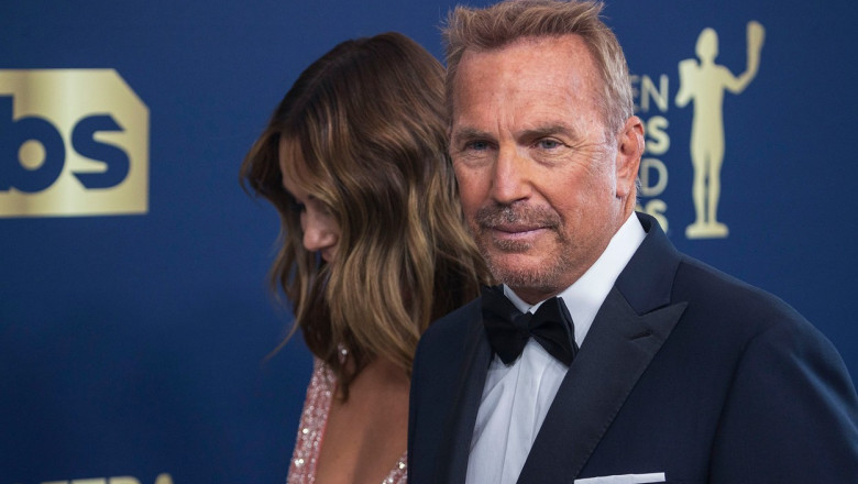 Kevin Costner divortează Christine Baumgartner