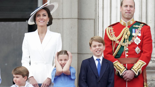 Familia regală britanică a publicat o fotografie cu prinţul George, care a împlinit 10 ani