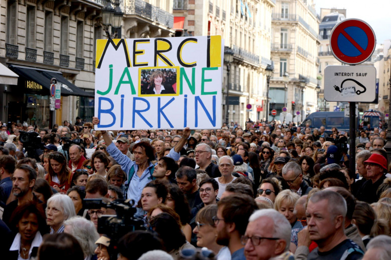 inmormantare jane birkin