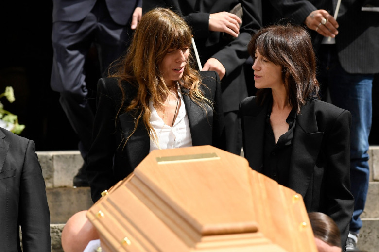 Lou Doillon și Charlotte Gainsbourg