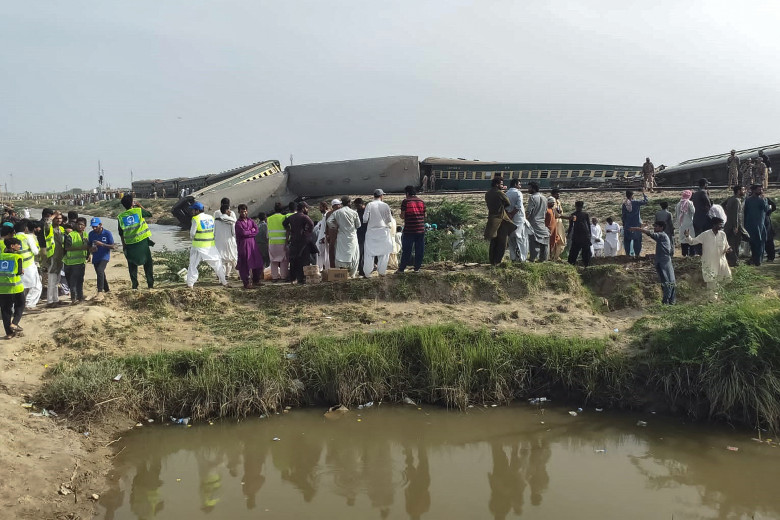 Accident de tren în Pakistan/ Profimedia