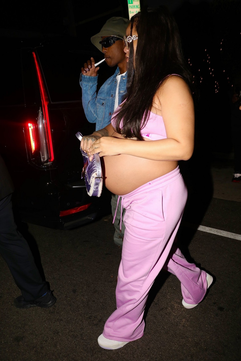 *EXCLUSIVE* Any Time Now! Pregnant Rihanna and Asap Rocky enjoy a fancy dinner at Giorgio Baldi!