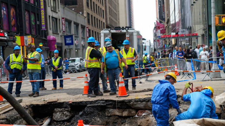 127-year-old water main breaks under Times Square