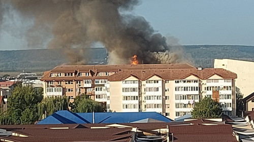 incendiu bloc craiova