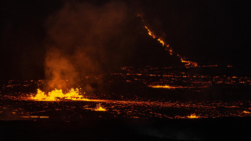 Kilauea Volcano Resumes Erupting