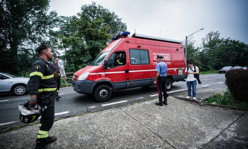 O fetiţă de cinci ani a murit după ce un avion militar a căzut la Torino, în Italia / Profimedia Images