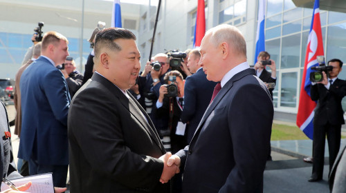 Kim Jong Un și Vladimir Putin