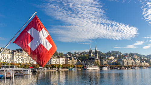Lucerne,switzerland,-,October,1,,2019,-,Swiss,Flag,And,Landscape