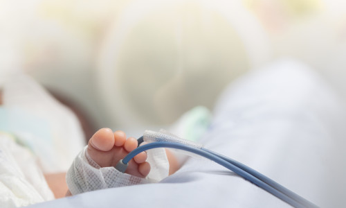 Bebeluș la spital/ Imagine reprezentativă Shutterstock