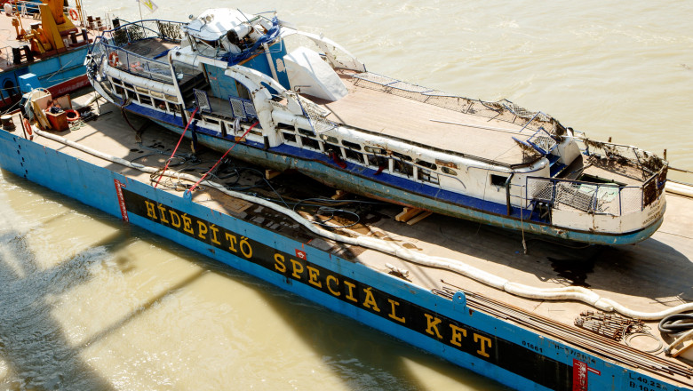 Tourist boat sinks in River Danube, Budapest, Hungary - 11 Jun 2019