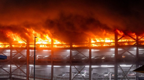 Luton airport car park fire, Luton, Bedfordshire, UK - 10 Oct 2023