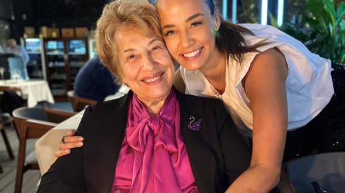 Andreea Raicu alaturi de mama sa