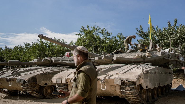 Soldații israelieni sunt pregătiți de invazia Fâșiei Gaza