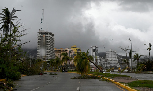 Faimoasa staţiune Acapulco a suferit distrugeri masive