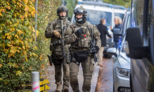 Poliţia din Hamburg a evacuat o şcoală/ Foto: Twitter
