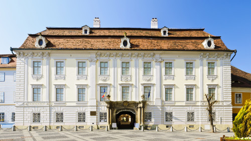 Brukenthal,Palace,In,Sibiu,,Transylvania,,Romania