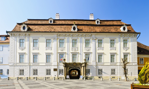 Brukenthal,Palace,In,Sibiu,,Transylvania,,Romania