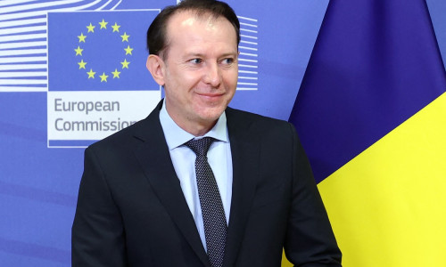 Comisia juridică a Senatului, vot în unanimitate pentru ridicarea imunităţii lui Florin Cîţu, în dosarul achiziţiei vaccinurilor