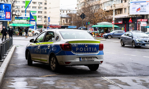 Mașină de poliție