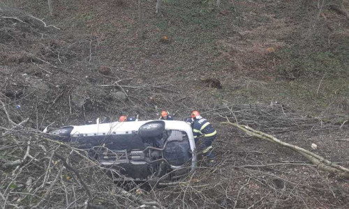 Accident pe Valea Oltului/ Foto: ISU Vâlcea