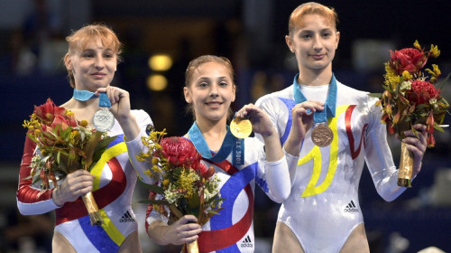 Simona Amânar, Andreea Răducan și Maria Olaru