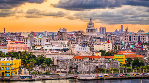 Havana,,Cuba,Downtown,Skyline,At,Dusk.