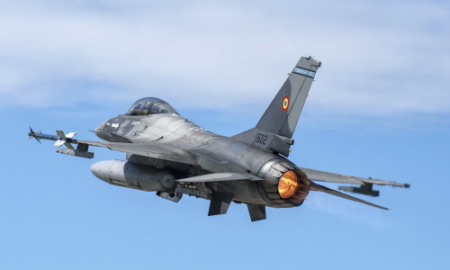 Avioanele tactice de luptă F-16