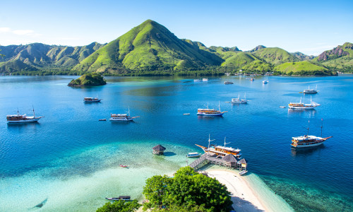 Views,Of,Kelor,Island,On,Komodo,National,Park,,Indonesia