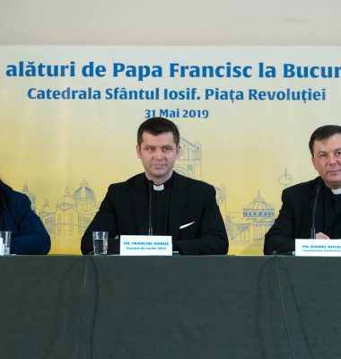 Conferinta de presa- Papa la Bucuresti 5