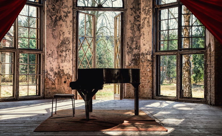 cladiri abandonate