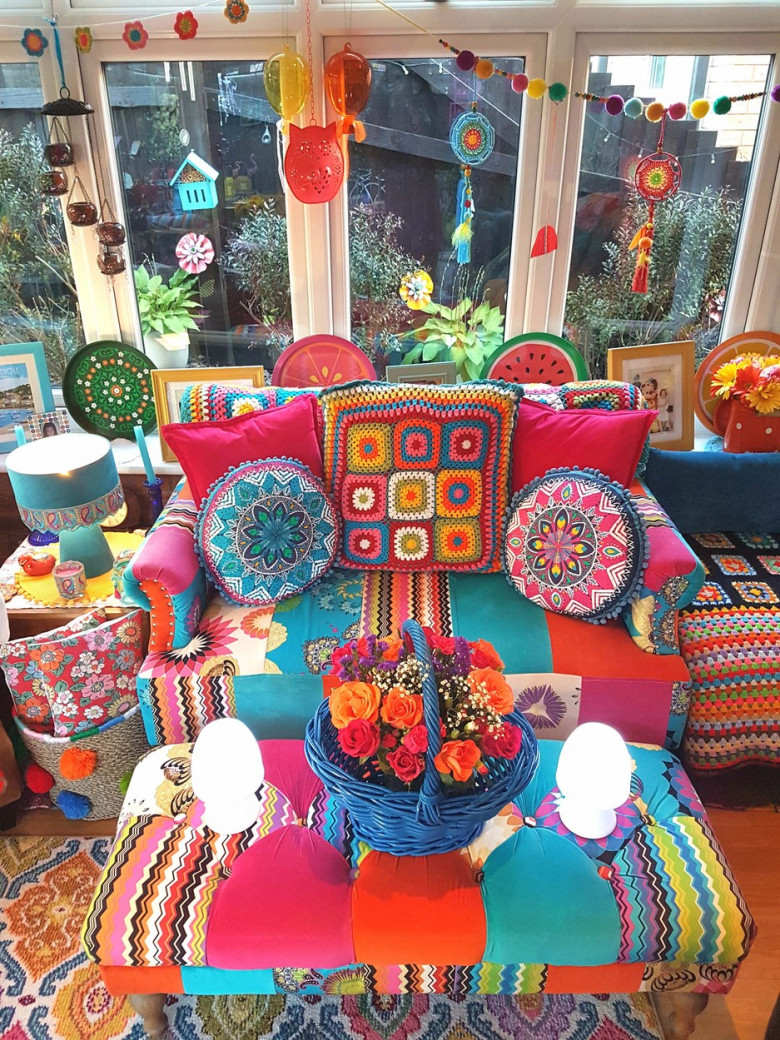 COLOURFUL UPCYCLED HOME
