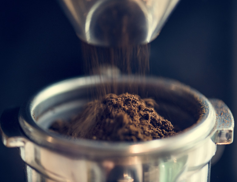 Closeup,Of,Fresh,Grinding,Coffee