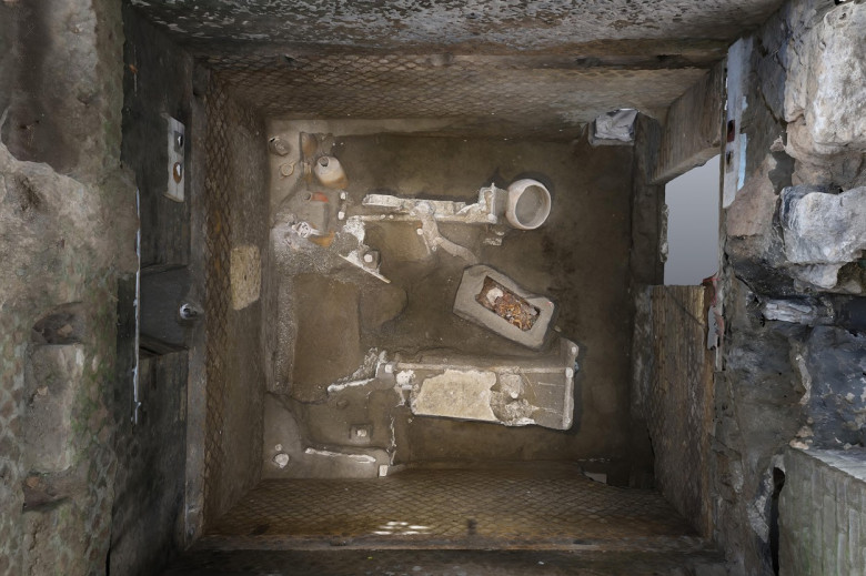 Archeology: In Pompeii The Slave Room Re-Emerges Intact