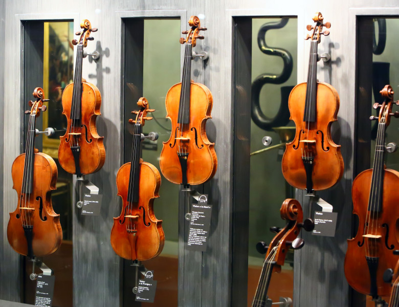Paris,,France,-,Jul.,02:,The,Most,Famous,Violins,Made