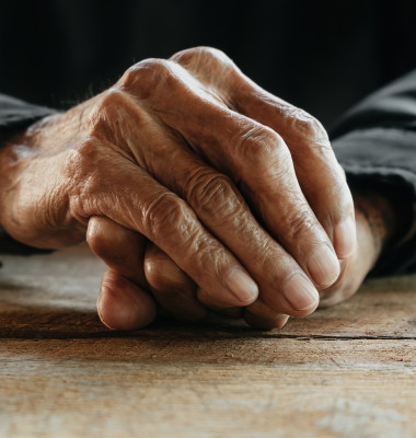 Close,Up,Of,Male,Wrinkled,Hands,,Old,Man,Is,Wearing