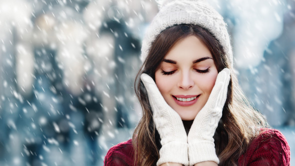 Acordă o atenție sporită îngrijirii pielii pe timpul iernii! Nu uita de hidratare și de protecția solară chiar și în sezonul rece
