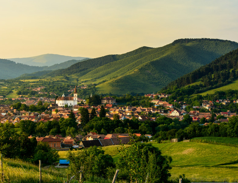 Sunrise,In,Rasinari,Village,,Sibiu,County,,Transylvania,,Romania