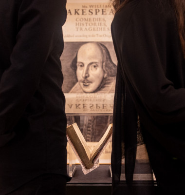 Şase exemplare din „First Folio”, de Shakespeare, prezentate împreună într-un eveniment rar, la Londra/ Profimedia