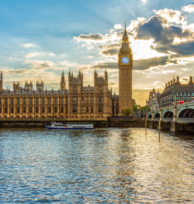 Houses,Of,Parliament,With,Big,Ben,Tower,And,Westminster,Bridge