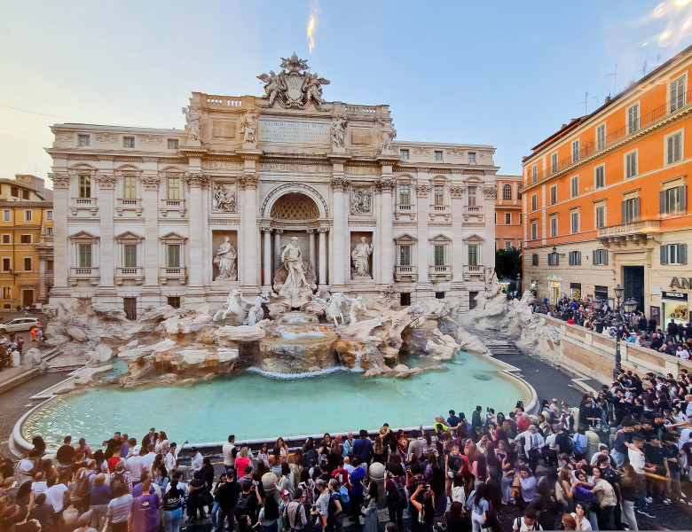 Rome,,Italy,-,April,11,,2024:,View,Of,The,Fontana