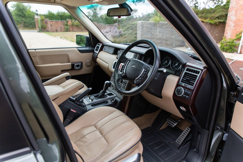 Queen Elizabeth II’s personal Range Rover Supercharged up for auction