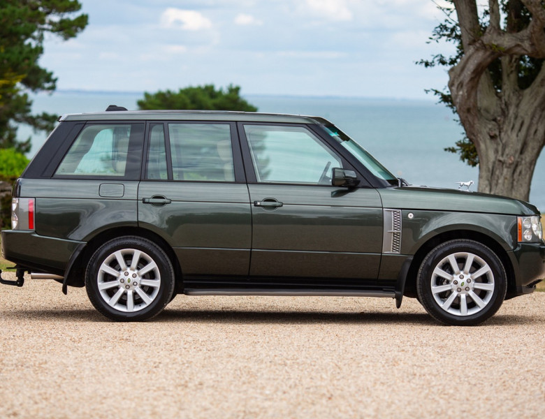 Queen Elizabeth II’s personal Range Rover Supercharged up for auction
