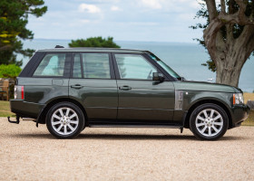 Queen Elizabeth II’s personal Range Rover Supercharged up for auction