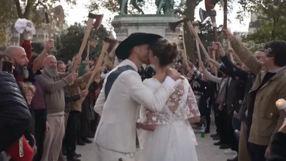 Notre-Dame a găzduit prima nuntă după trei decenii. Mirele, un tâmplar care a ajutat la reconstruirea catedralei: &quot;Cea mai frumoasă zi din viața mea&quot;