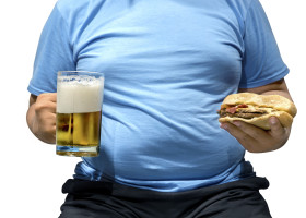 Vârsta la care creşterea în greutate prezintă cel mai mare risc de deces prematur/ Profimedia