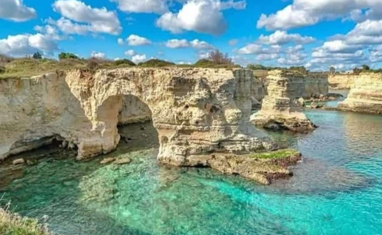 Italy: The Lovers' Arch In Melendugno Collapsed Due To Bad Weather. The Arch Overlooking The Sea Was The Symbol Of The Puglia Region
