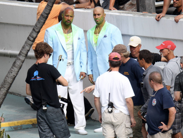 dwayne johnson si cascador pe platoul de filmare pain and gain