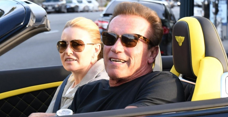 Arnold Schwarzenegger grabs lunch with his girlfriend Heather Milligan at Cafe Roma