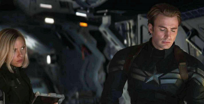 Avengers: Endgamecaptura cu black widow si captain america in costume